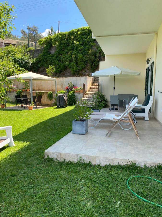 Villa Chez Nikos Kompítsion Exterior foto