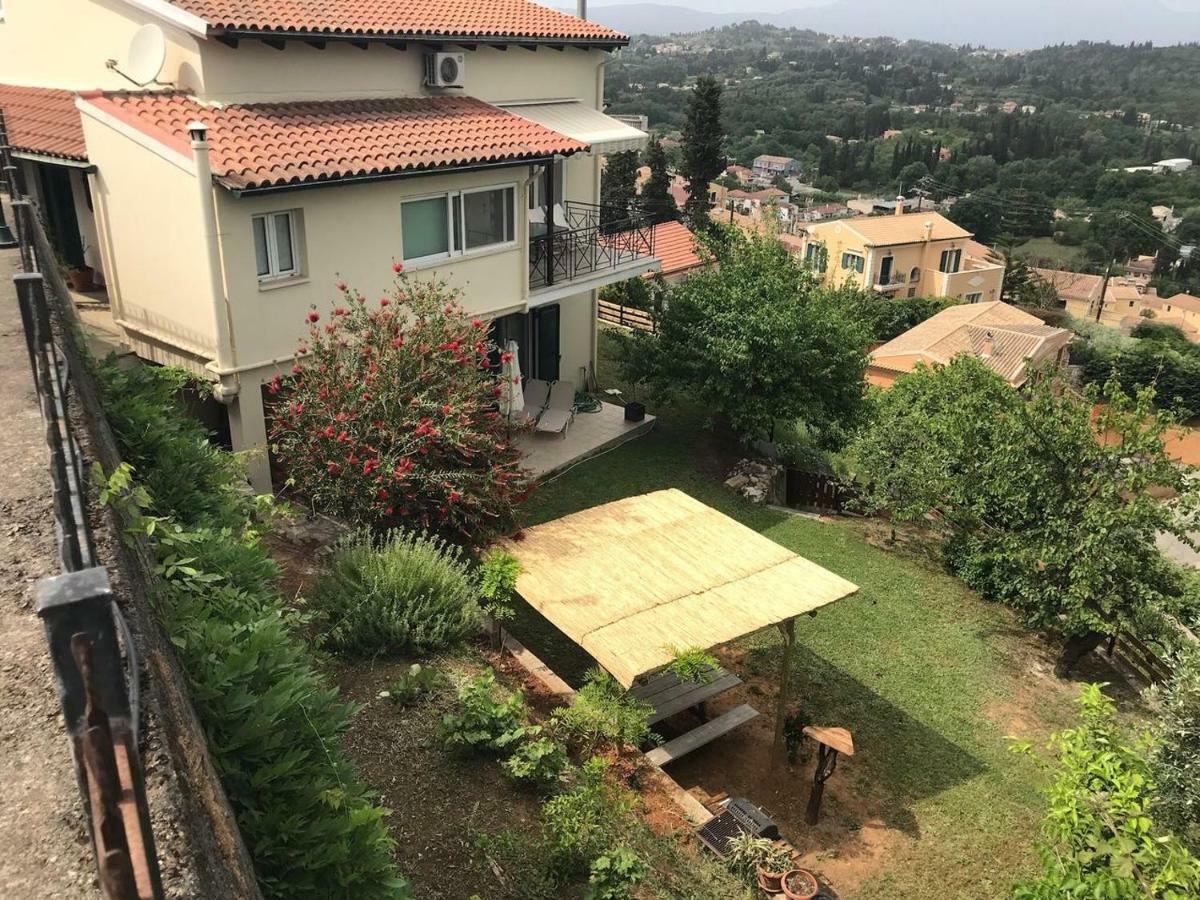 Villa Chez Nikos Kompítsion Exterior foto